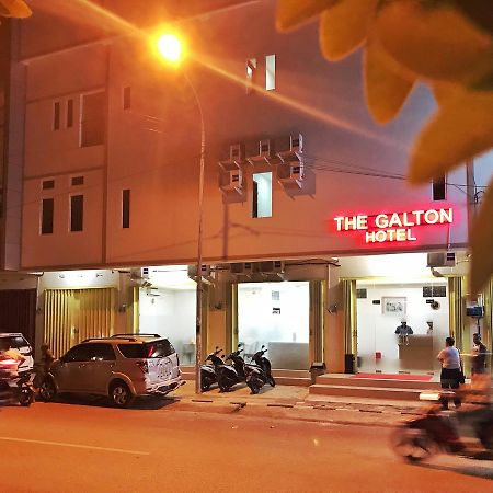 The Galton Hotel Baubau Exterior foto
