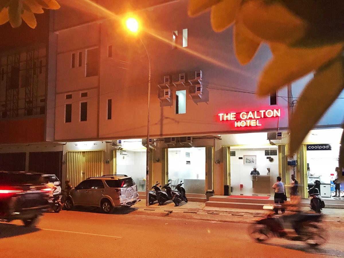 The Galton Hotel Baubau Exterior foto
